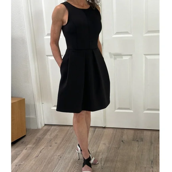 Madewell Fit & Flare Scuba Dress - Black Size 0 - Picture 2 of 11